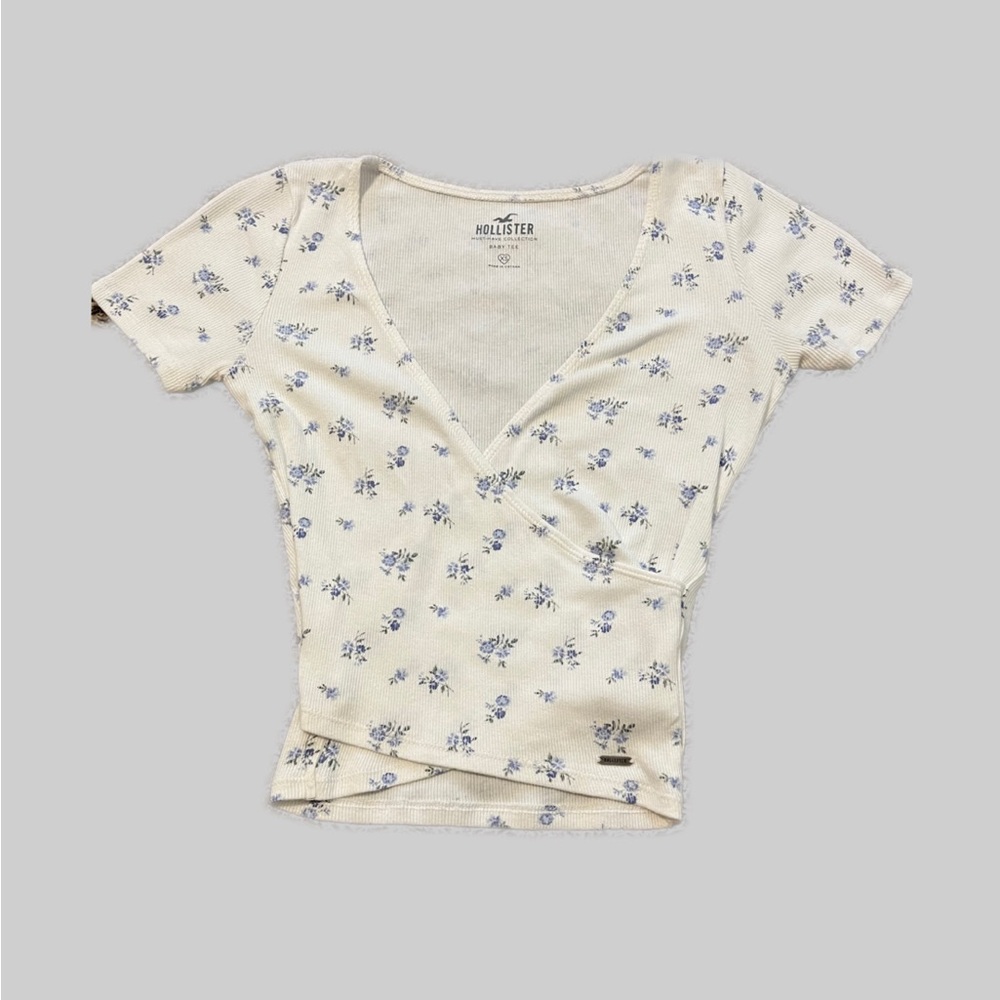 XS Hollister Baby Tee